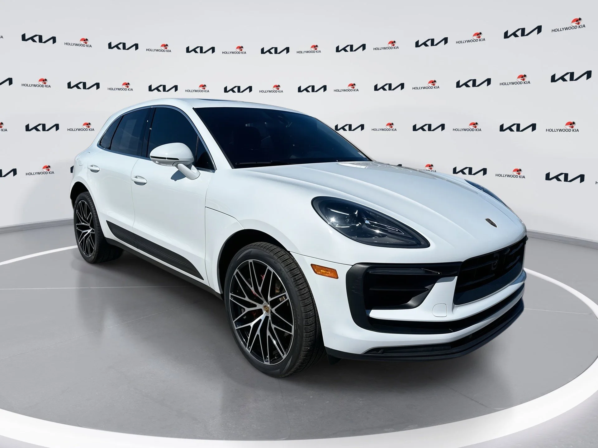 2023 Porsche Macan S