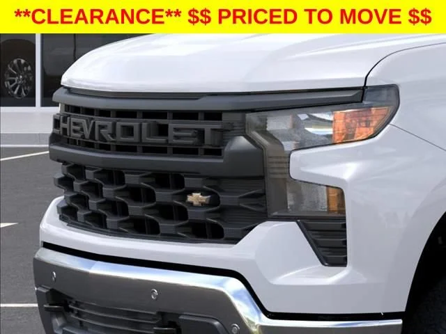 New 2026 Summit White Chevrolet WT image 15