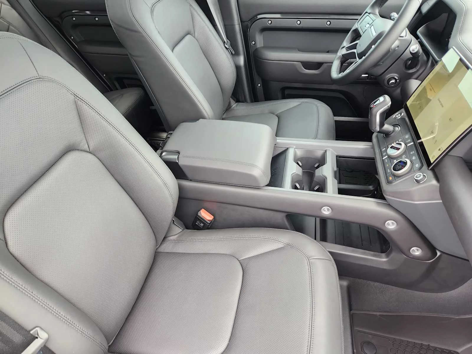 New 2026 Carpathian Grey LAND ROVER X-Dynamic SE image 13