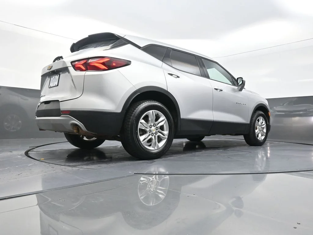 Used 2021 Silver Chevrolet LT image 27