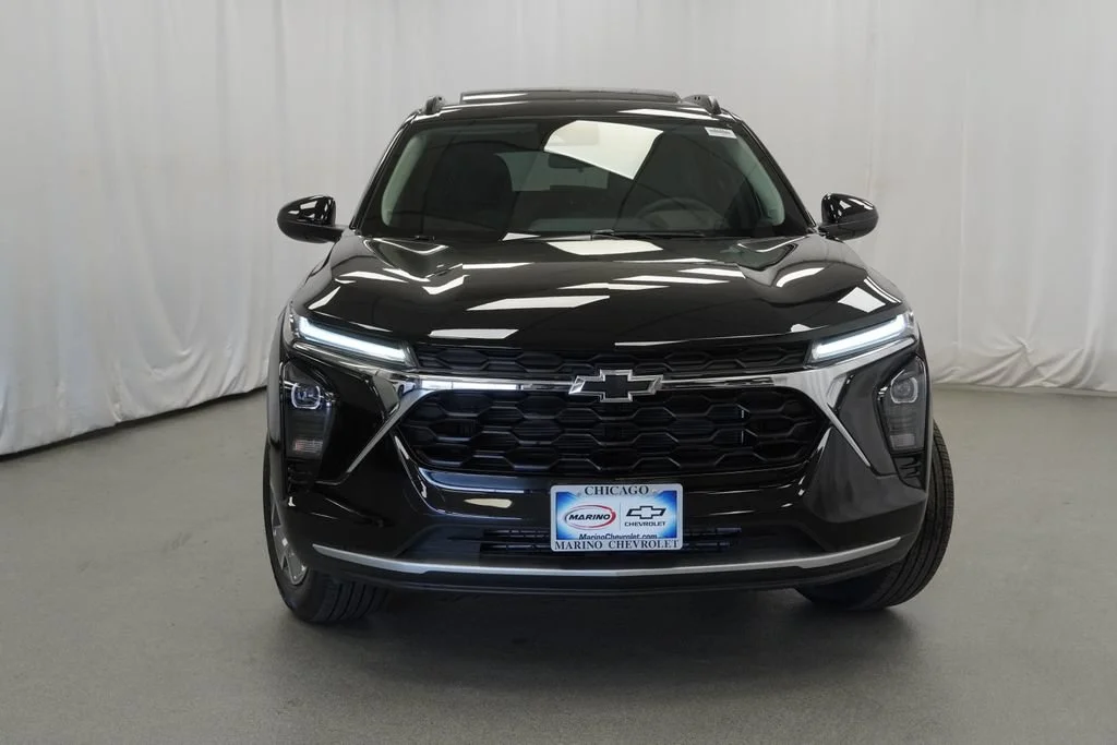 New 2026 Mosaic Black Metallic Chevrolet LT image 32