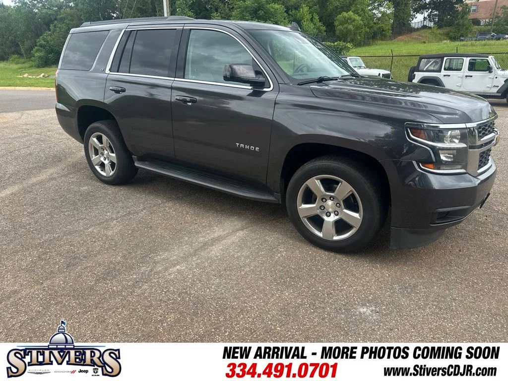 Used 2017 Gray Chevrolet LT image 2