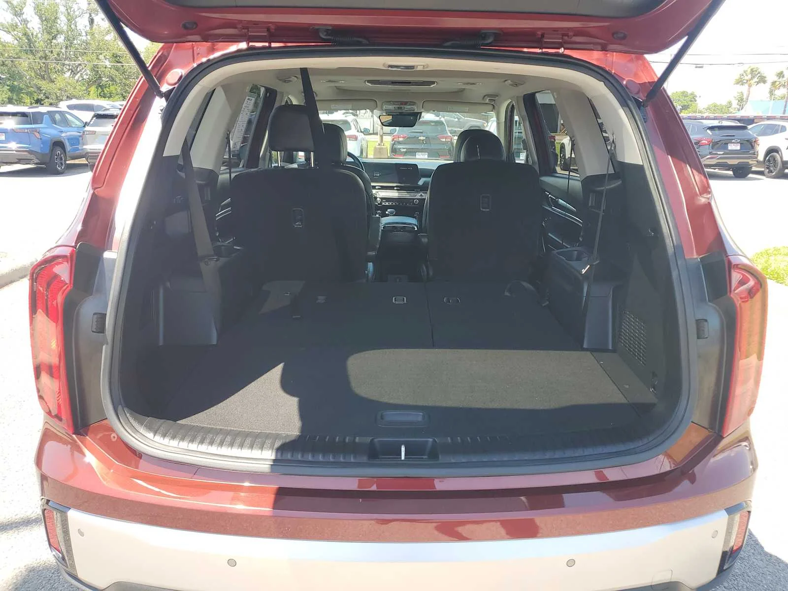 Used 2024 Dawning Red Red Kia S image 5