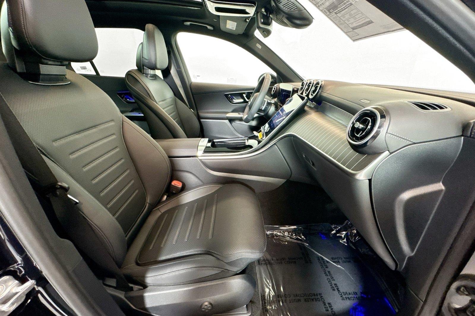New 2026 Black Mercedes-Benz GLC 300 image 26