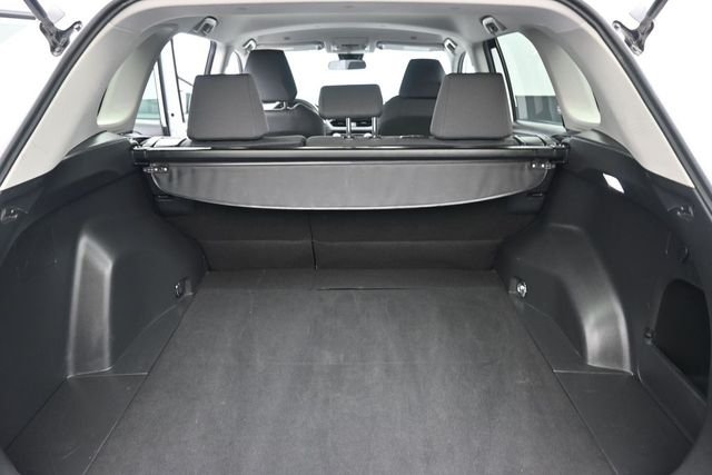 Used 2025 White Toyota XLE image 10