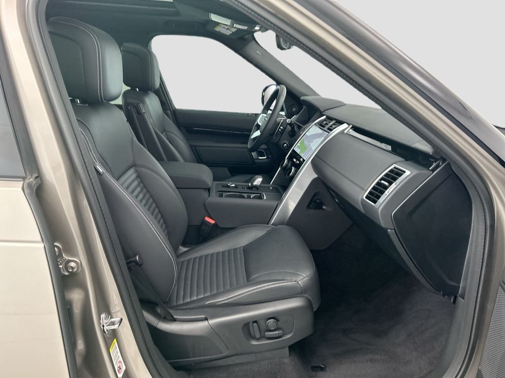 2025 Land Rover Discovery S - Photo 19