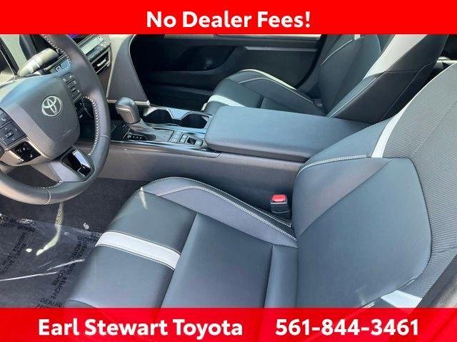 Certified Used 2025 PRECIOUS METAL Toyota  image 20