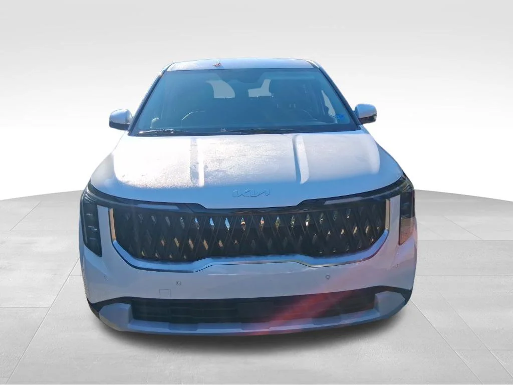 Used 2026 White Kia LXS image 2