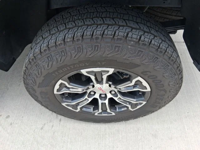 Used 2025 Black GMC AT4 image 18