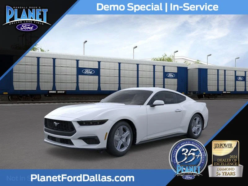 2026 Ford Mustang EcoBoost Fastback's photo