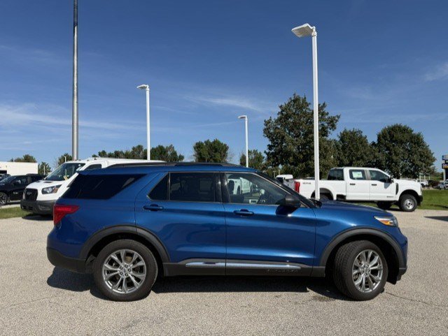 Certified Used 2020 Blue Metallic Ford XLT image 8