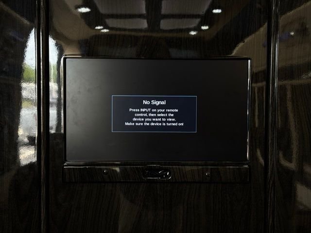 Used 2021 Black Mercedes-Benz Discovery Cross Country image 44