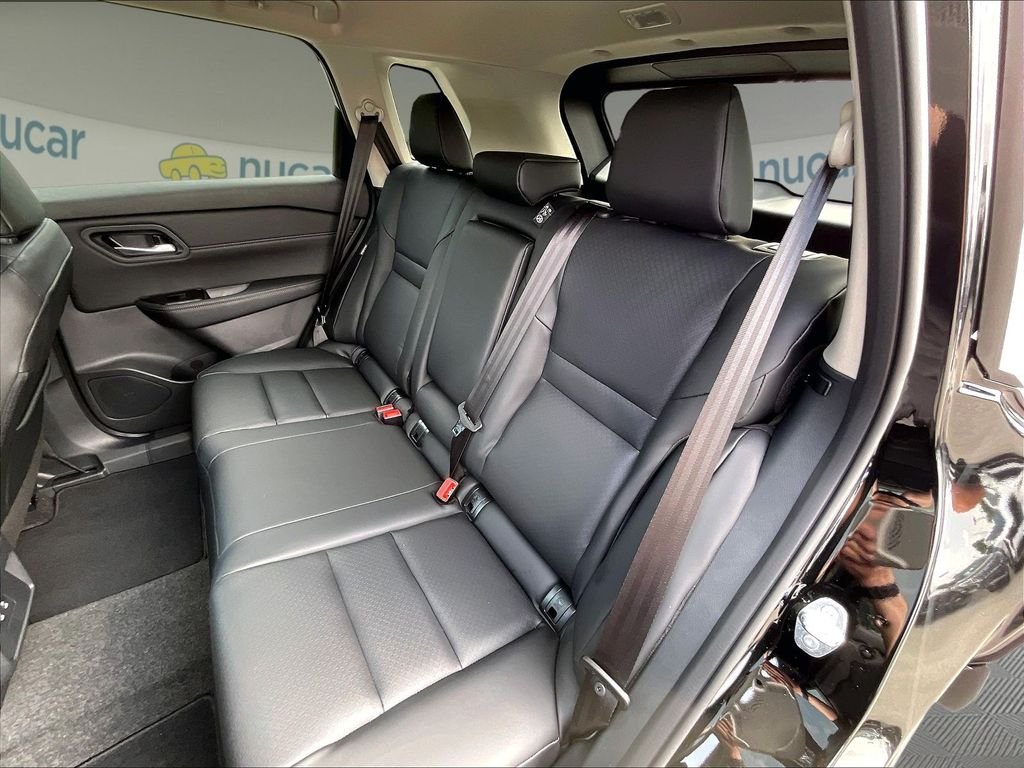 2026 Nissan Rogue Dark Armor - Photo 15