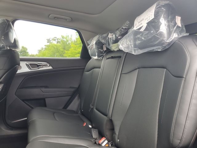 2026 Kia Sportage SX - Photo 9