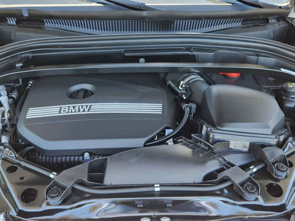 2025 BMW X2 28i - Photo 17