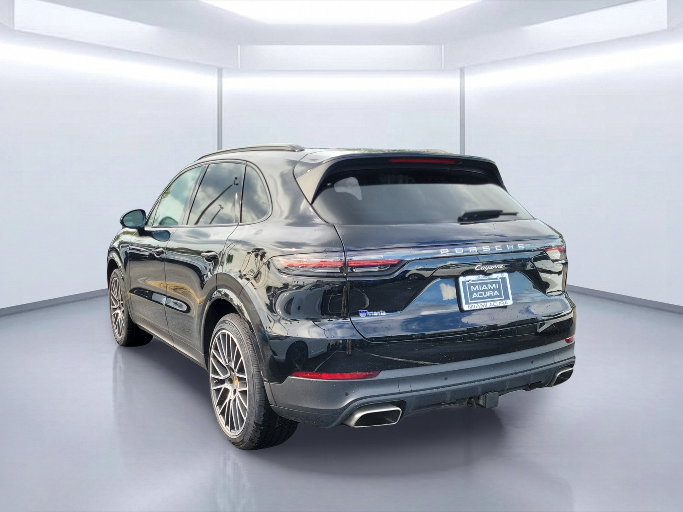 Used 2022 Black Porsche Platinum Edition image 3