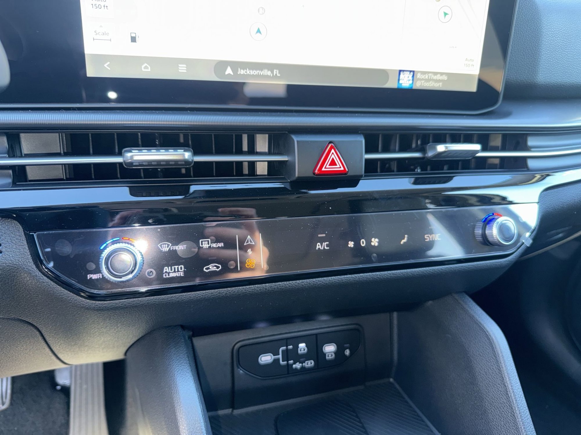 New 2026 Glacial White Pearl Kia SX-Prestige image 22