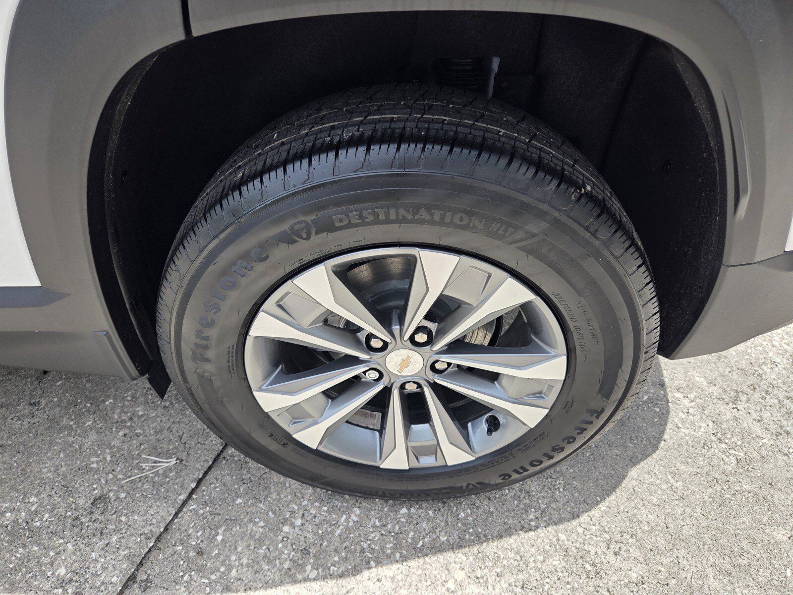 2027 Chevrolet Equinox LT - Photo 16