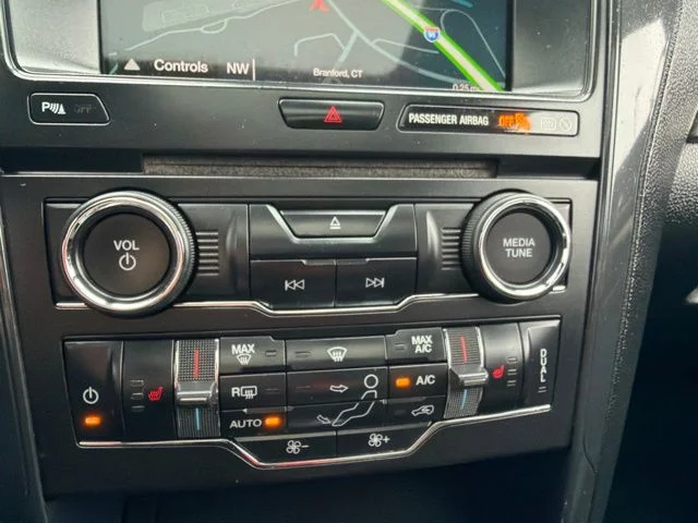Used 2018 Gray Ford XLT image 20