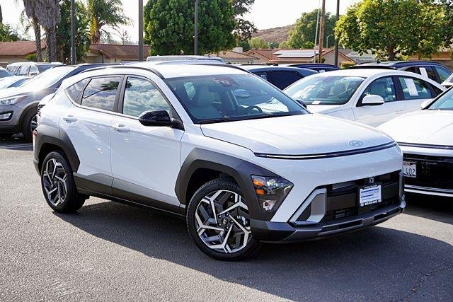 New 2026 White Hyundai SEL Premium FWD image 3
