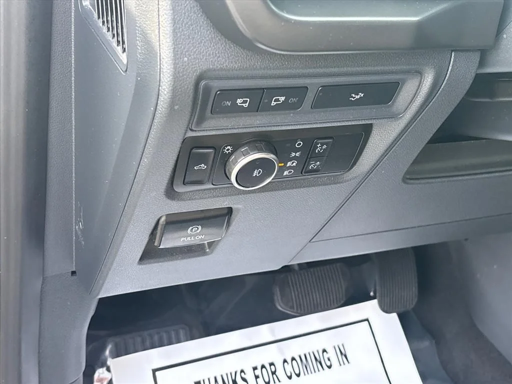 Certified Used 2024 Oxford White Ford XLT image 27