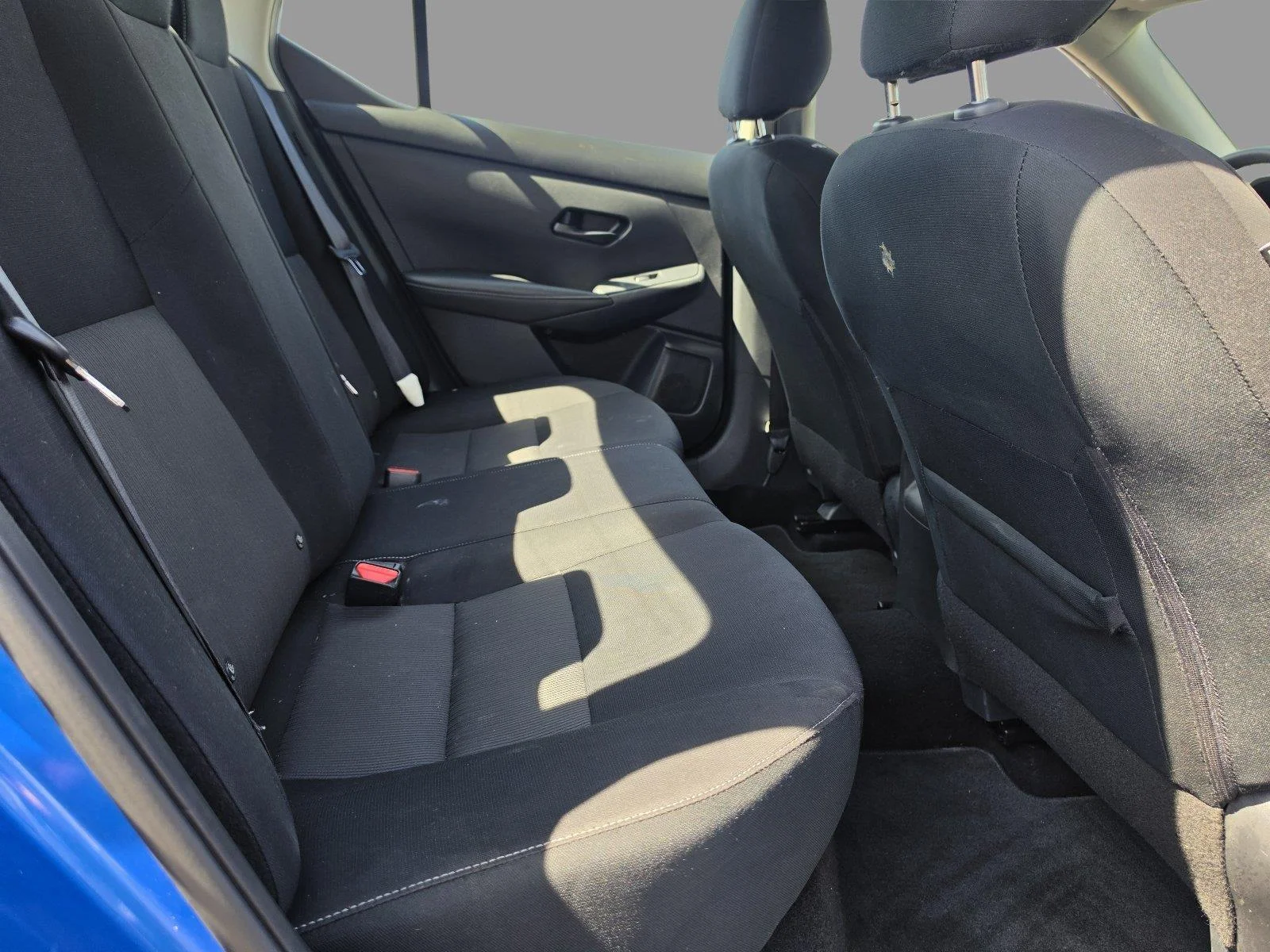 Used 2025 Electric Blue Metallic Nissan SV image 27