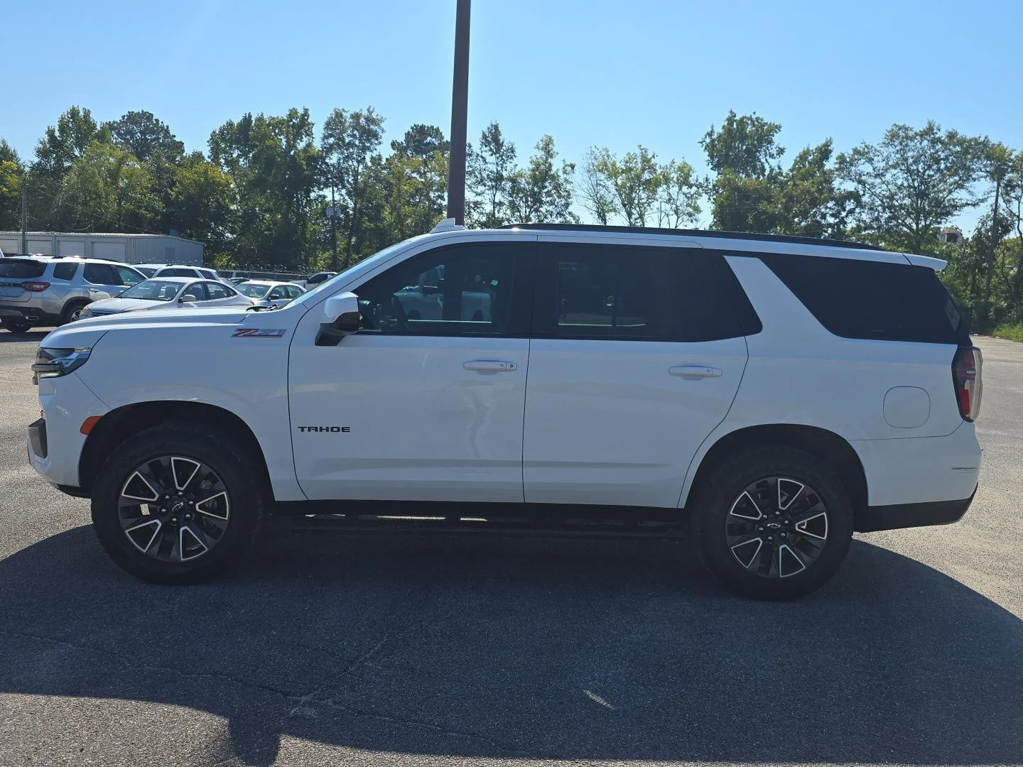 Used 2021 Summit White Chevrolet Z71 image 8