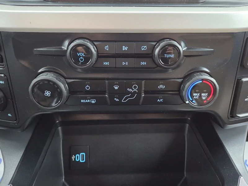 Used 2024 Brown Ford XLT image 43