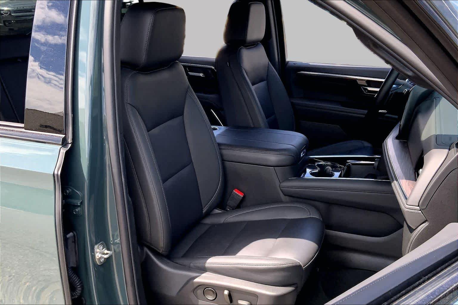 Used 2026 Cypress Gray Chevrolet Z71 image 8