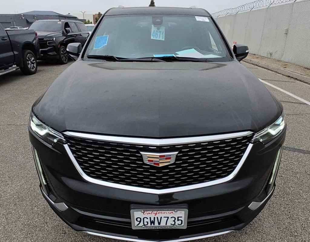 Used 2023 Black Cadillac Premium Luxury image 9