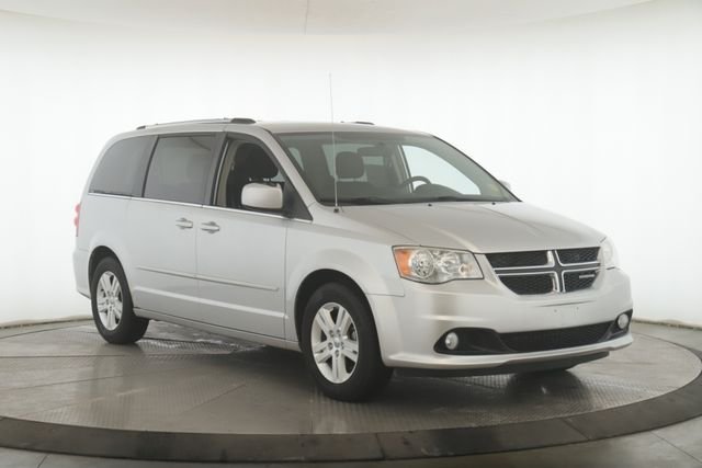 Used 2011 Dodge Grand Caravan Crew with VIN 2D4RN5DG1BR673940 for sale in Findlay, OH