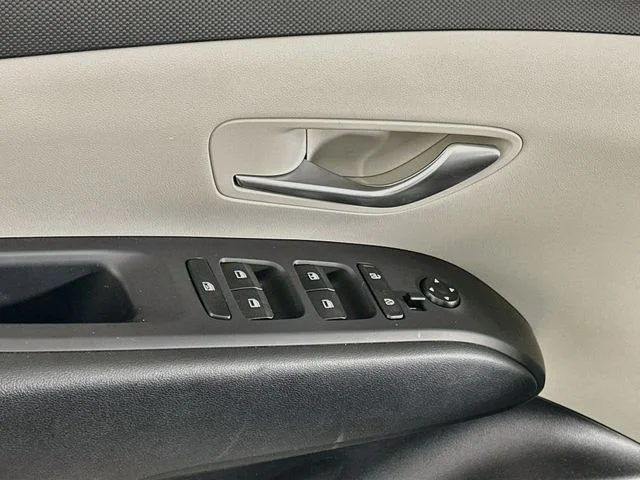Certified Pre-Owned 2024 Hyundai Tucson SE