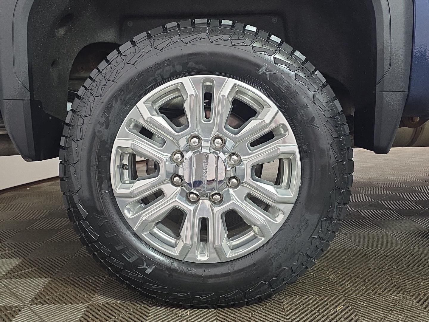 Used 2021 Pacific Blue Metallic GMC Denali image 2