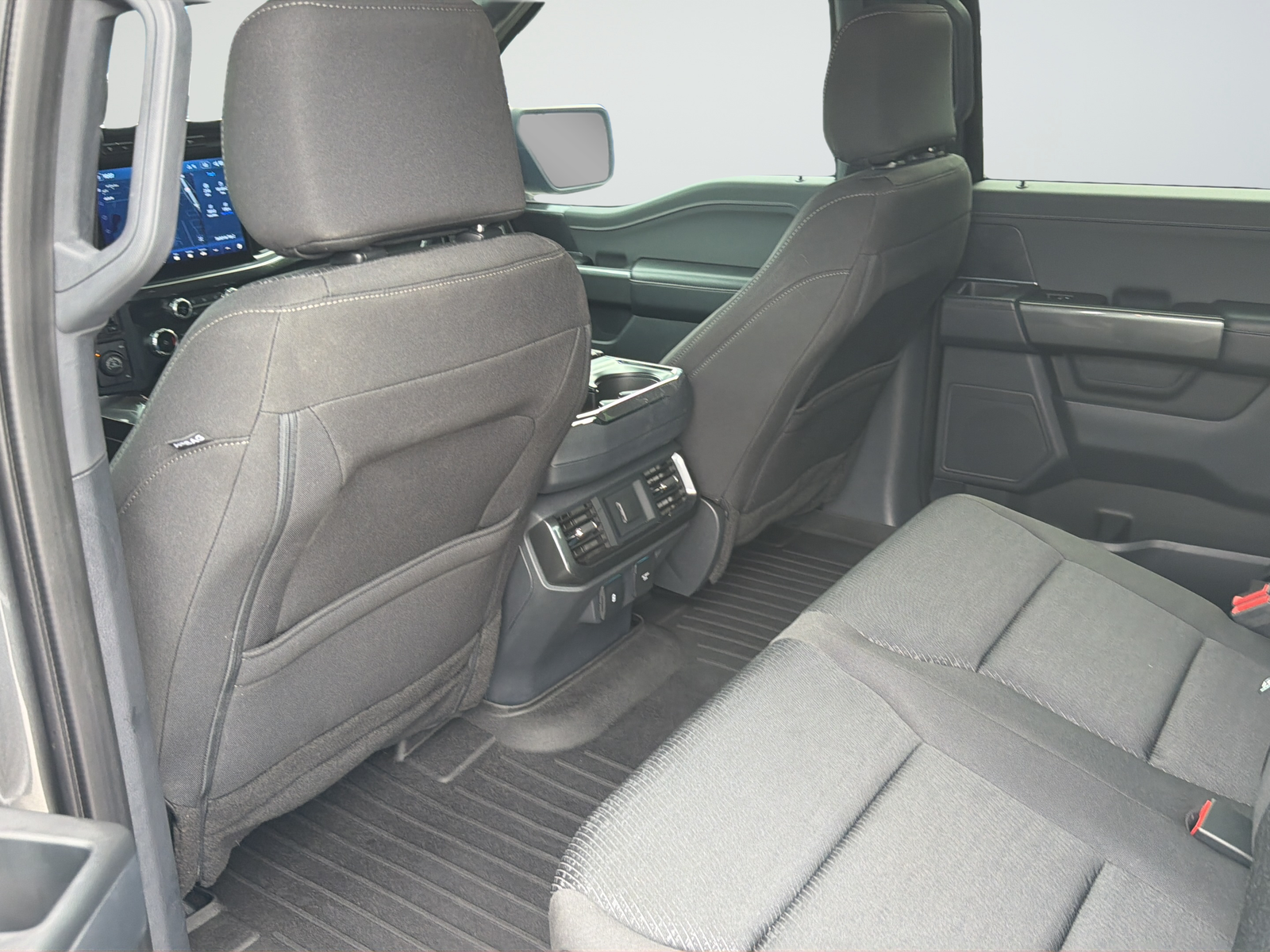 Used 2023 Gray Metallic Ford XLT image 33