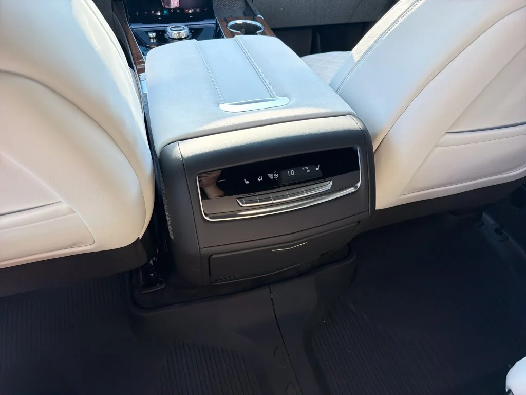 2026 Cadillac Escalade Platinum Sport - Photo 29