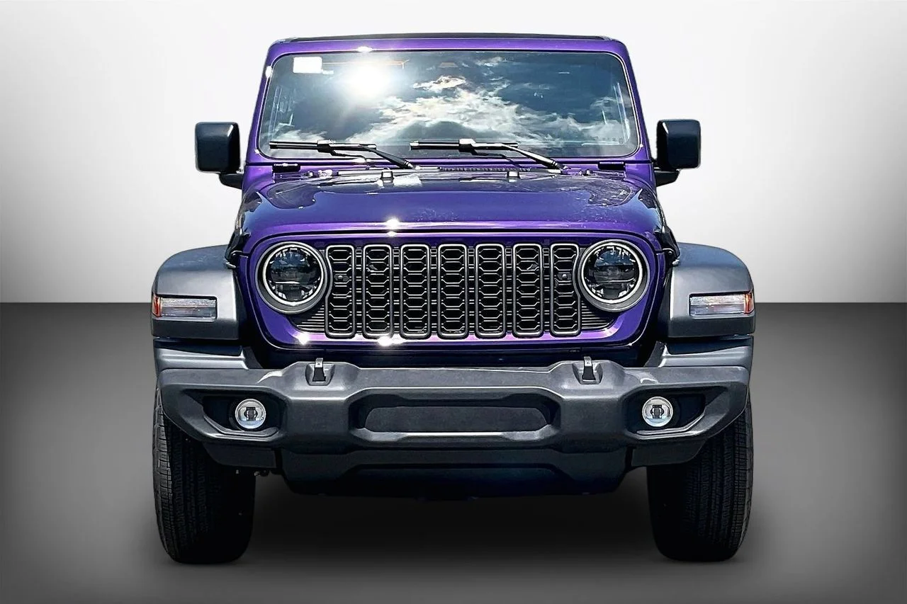 New 2026 Reign Jeep Sport S image 3