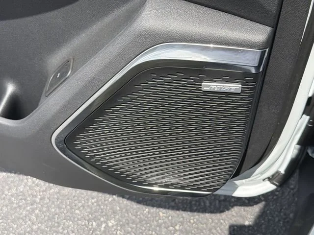 New 2026 Summit White GMC Elevation image 24