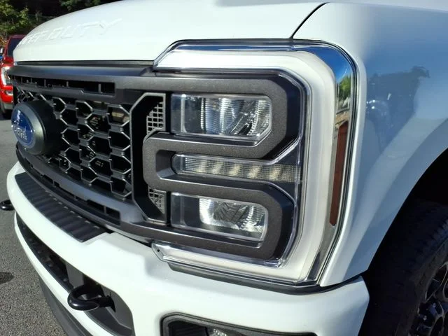 Used 2024 White Ford XL image 3