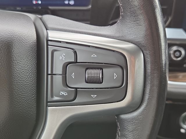 Used 2022 Silver Ice Metallic Chevrolet LT image 19
