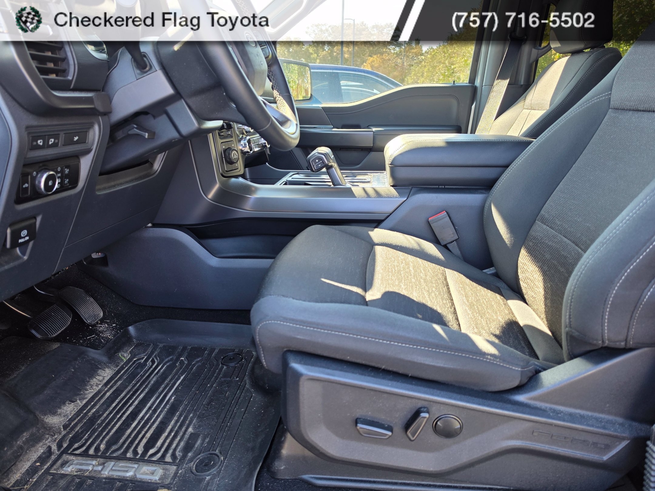 Used 2024 Iconic Silver Metallic Ford XLT image 10