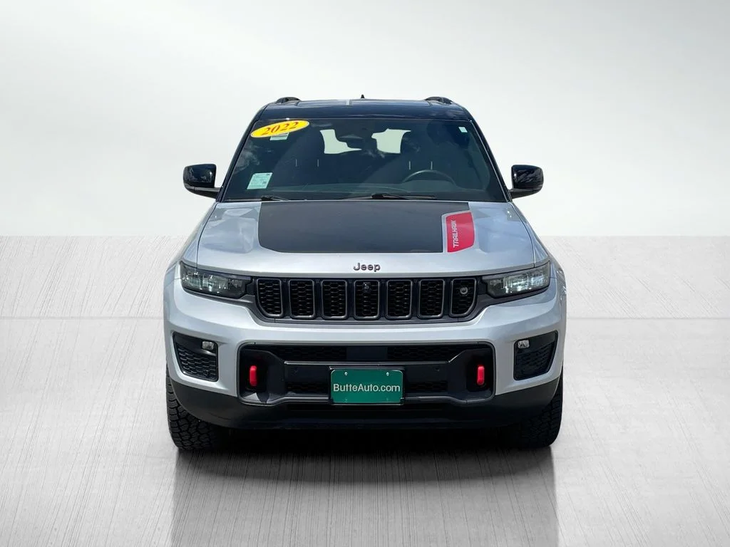 Used 2022 Silver Zynith Jeep Trailhawk image 8