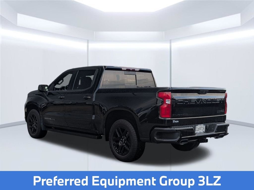 Used 2024 Black Chevrolet High Country image 3