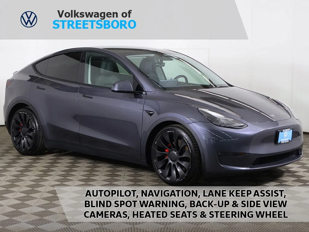 2023 Tesla Model Y Performance Dual Motor All-Wheel Drive's photo