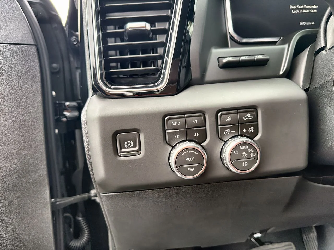 New 2026 Onyx Black GMC Denali Ultimate image 15