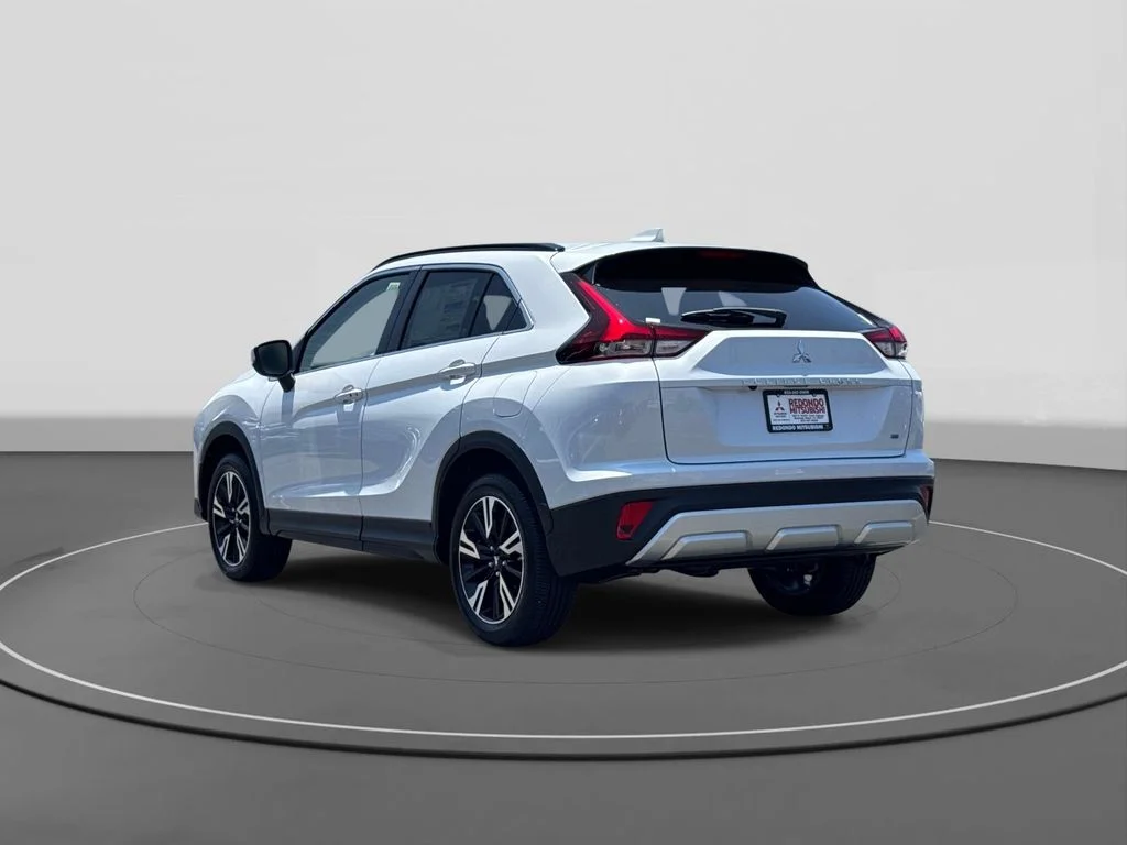 New 2026 White Mitsubishi SE 1.5T S-AWC image 7