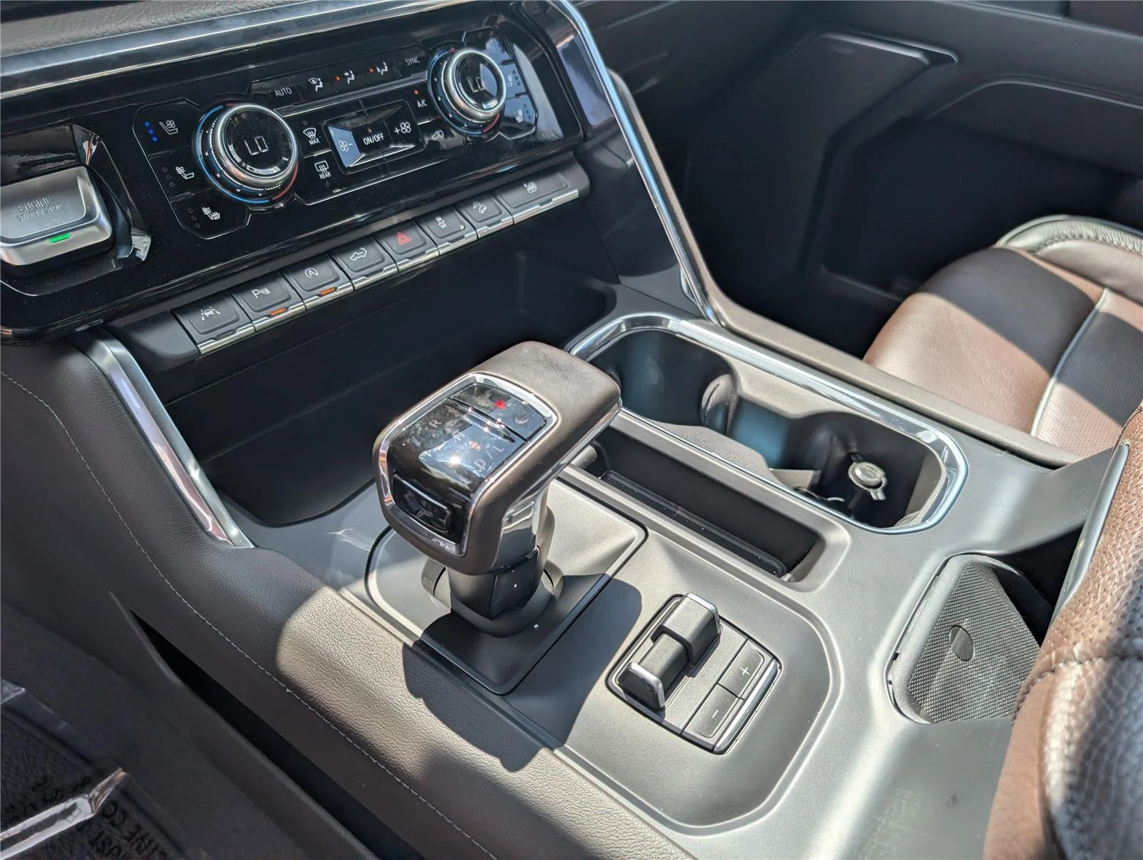 Used 2024 Sterling Metallic GMC Denali image 18