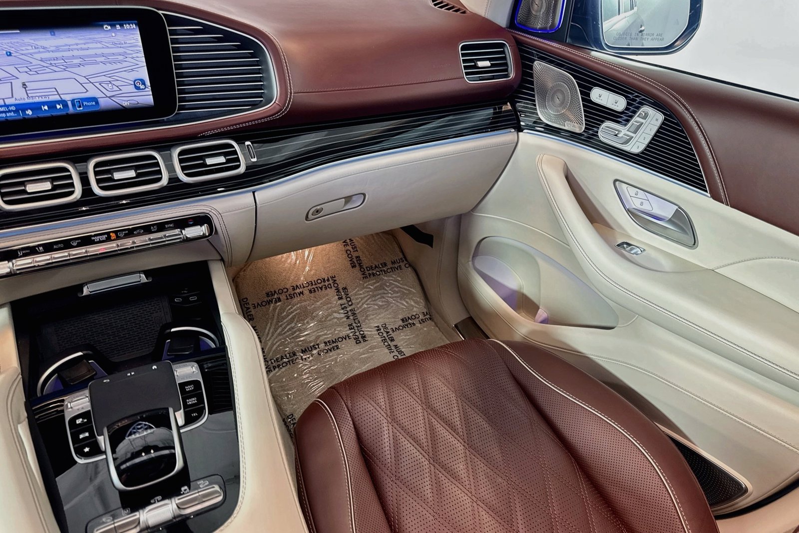 Used 2024 Obsidian Black Metallic Mercedes-Benz Maybach GLS 600 image 22