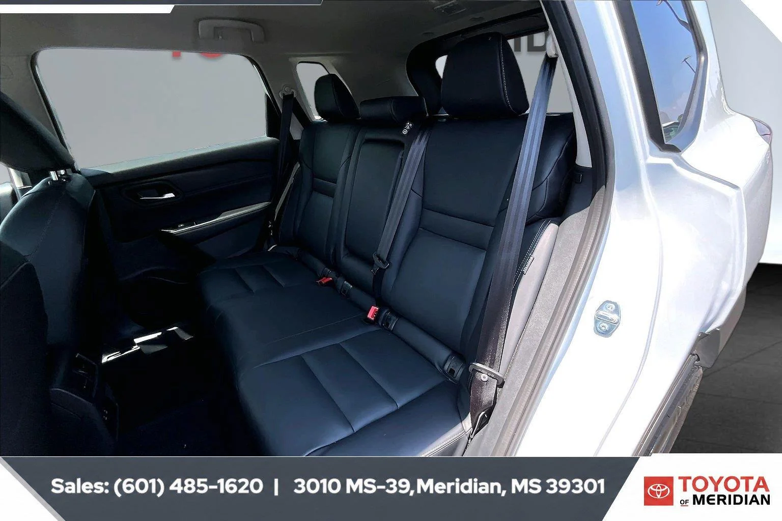 Used 2026 Everest White Pearl Tricoat Nissan SL image 19