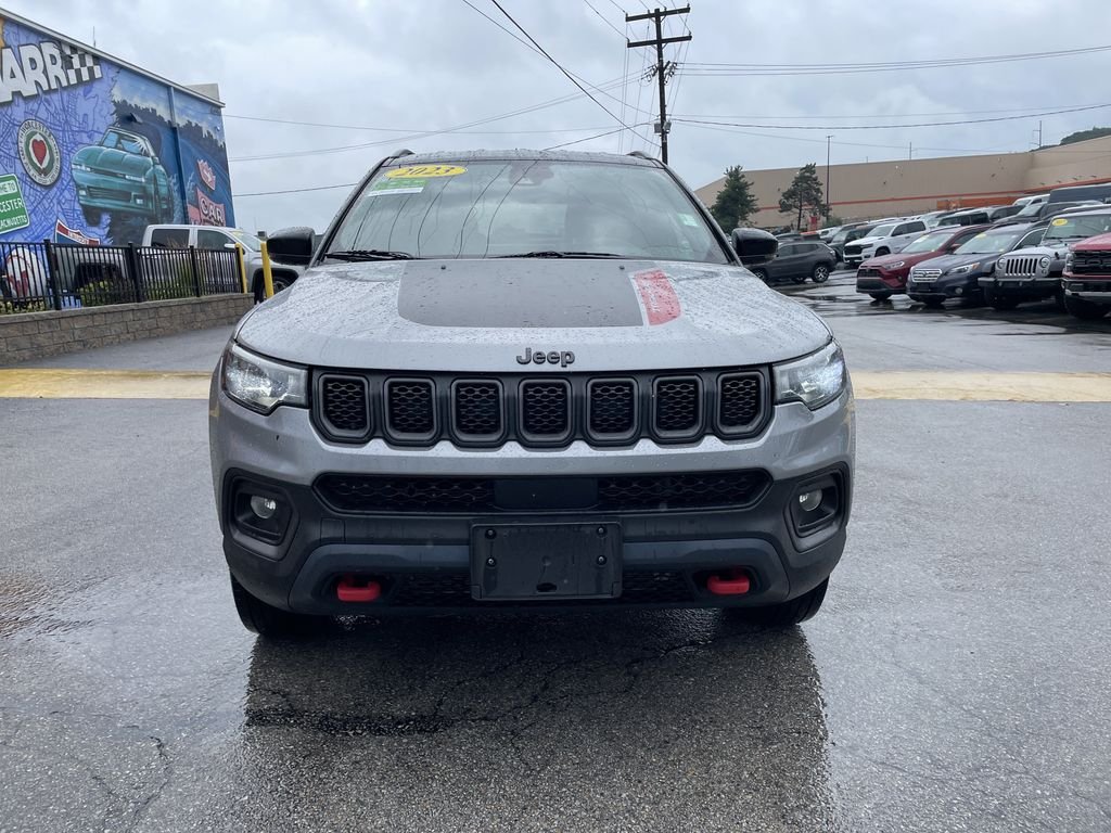 Used 2023 Silver Jeep Trailhawk image 5
