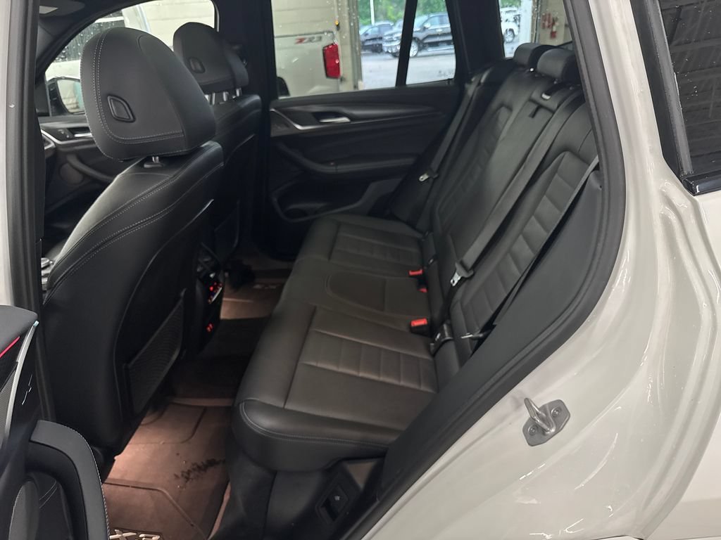Used 2023 White BMW xDrive30i image 23